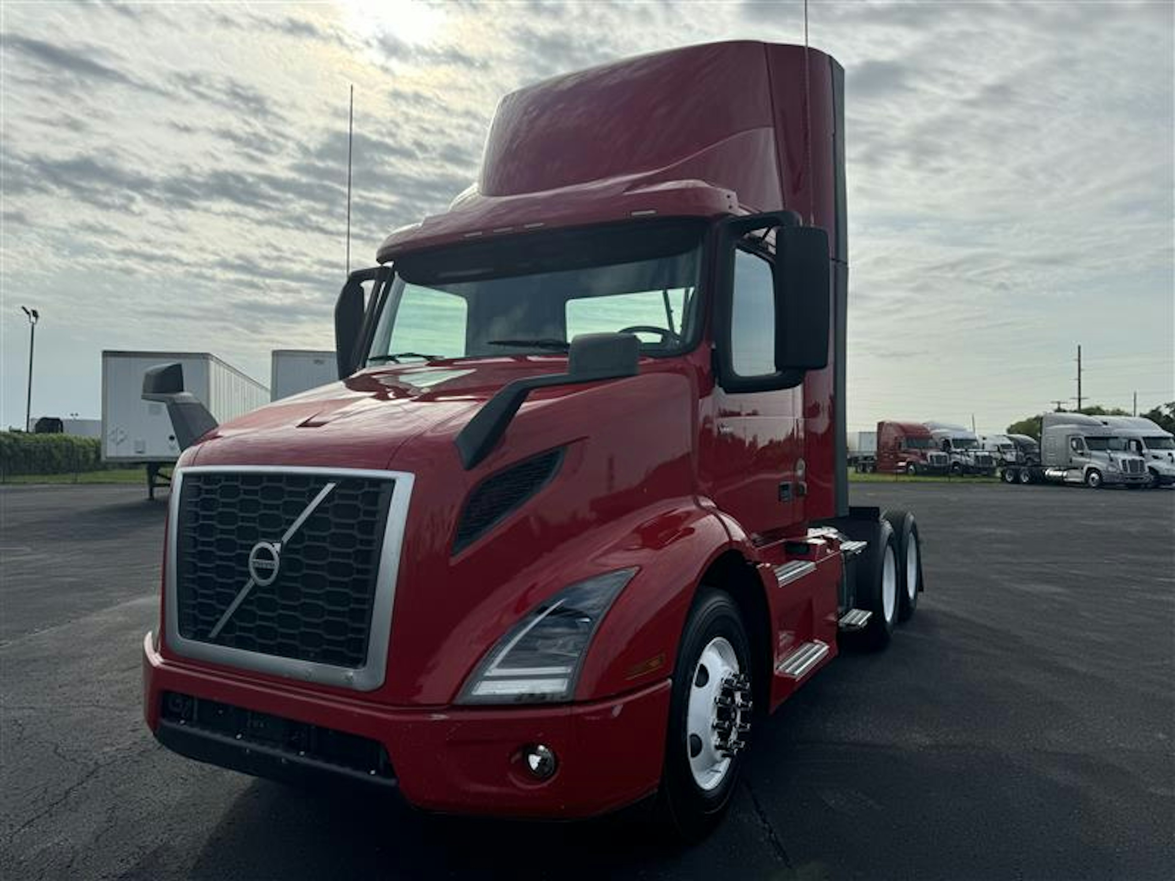 2020 Volvo VNR 300