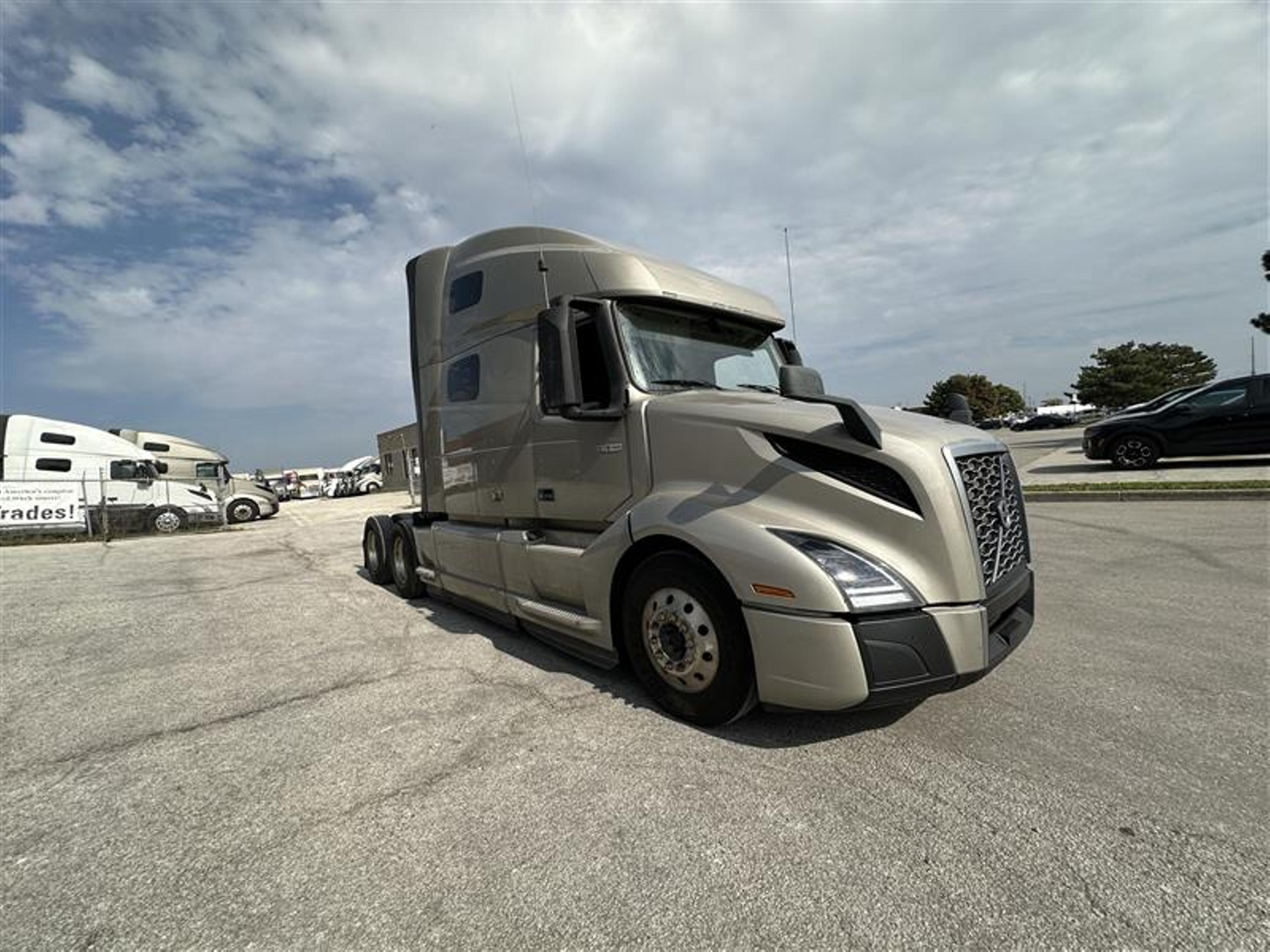 2021 Volvo VNL 760