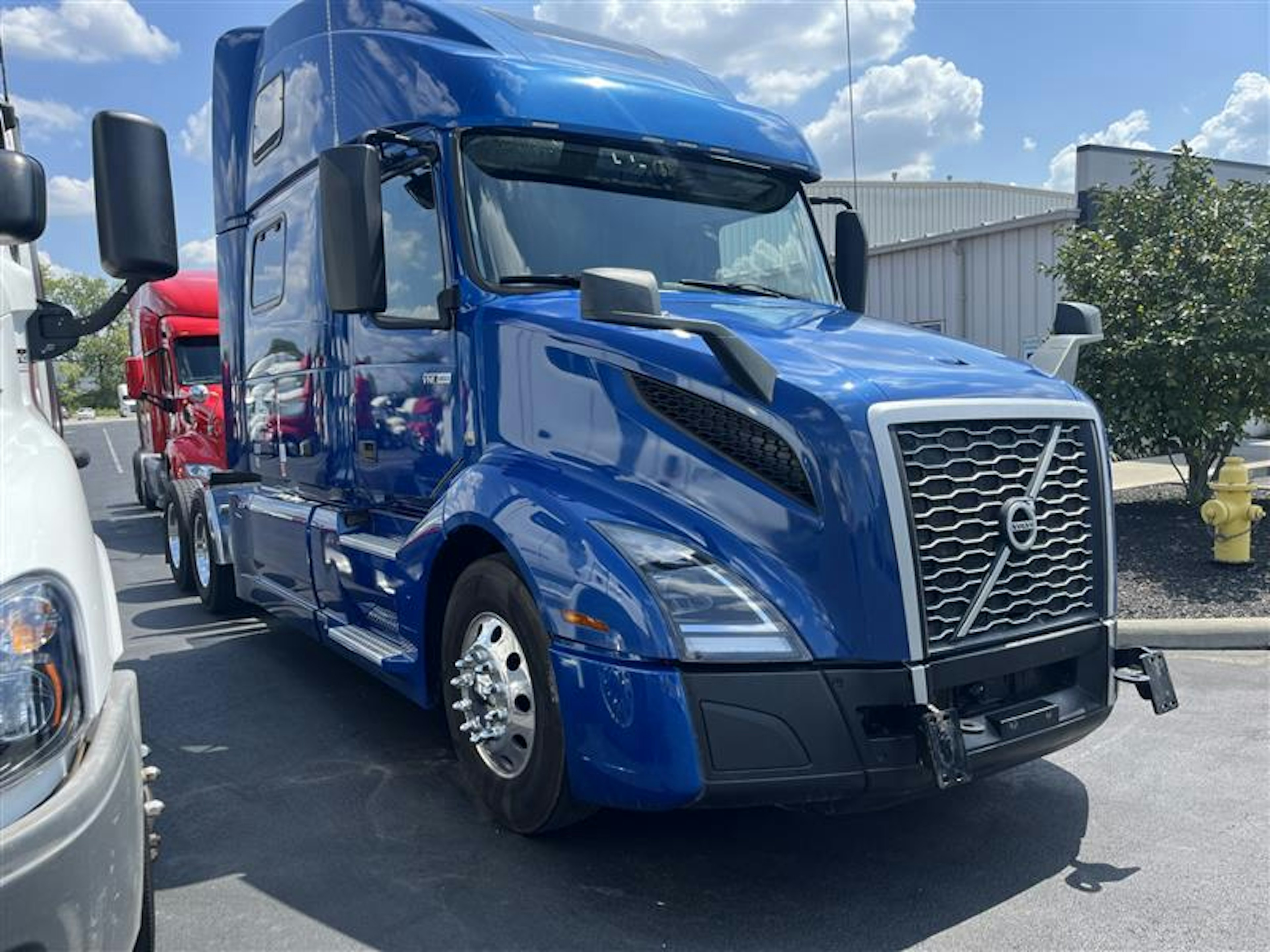 2022 Volvo VNL 860