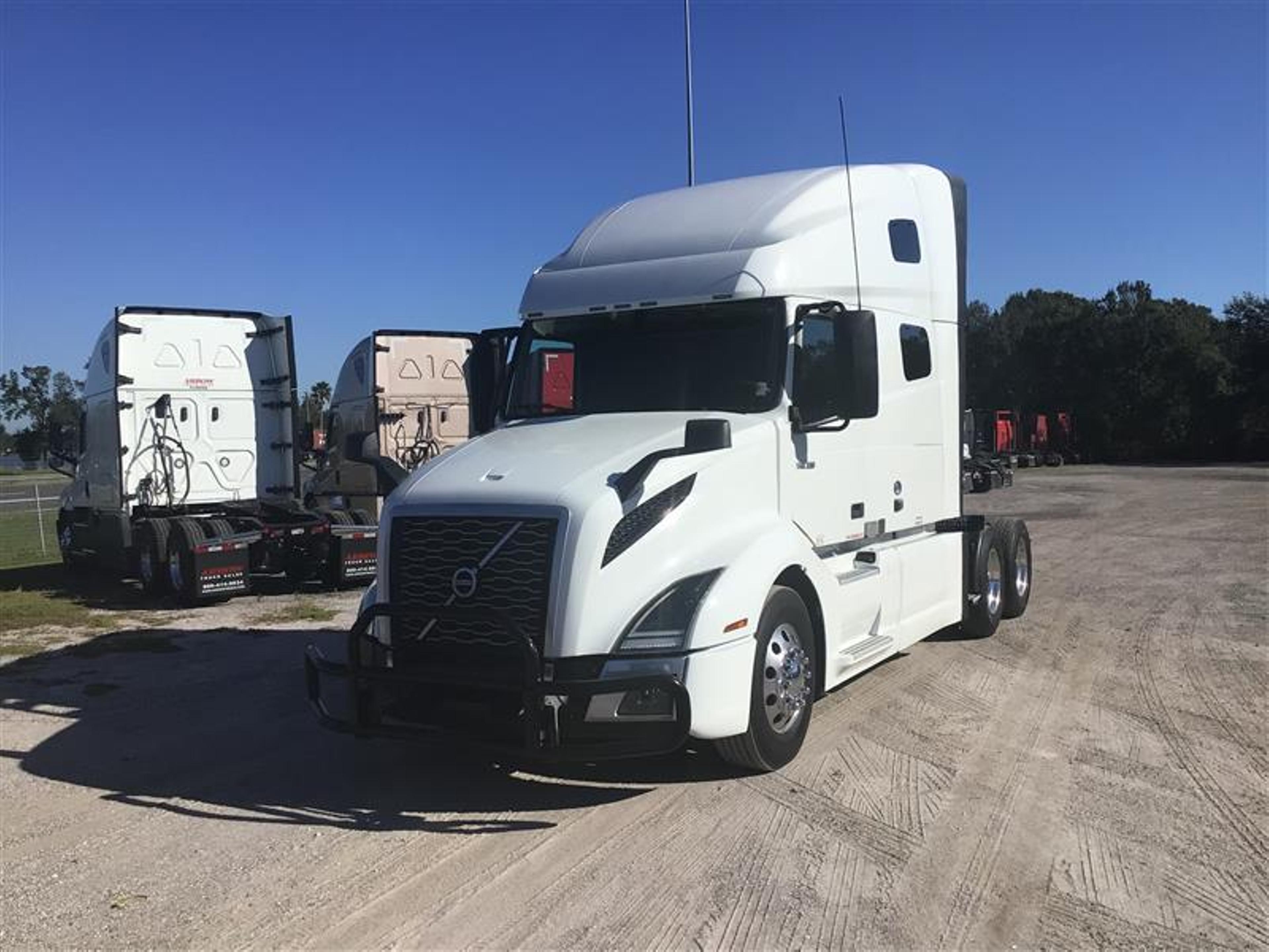 2020 Volvo VNL 760