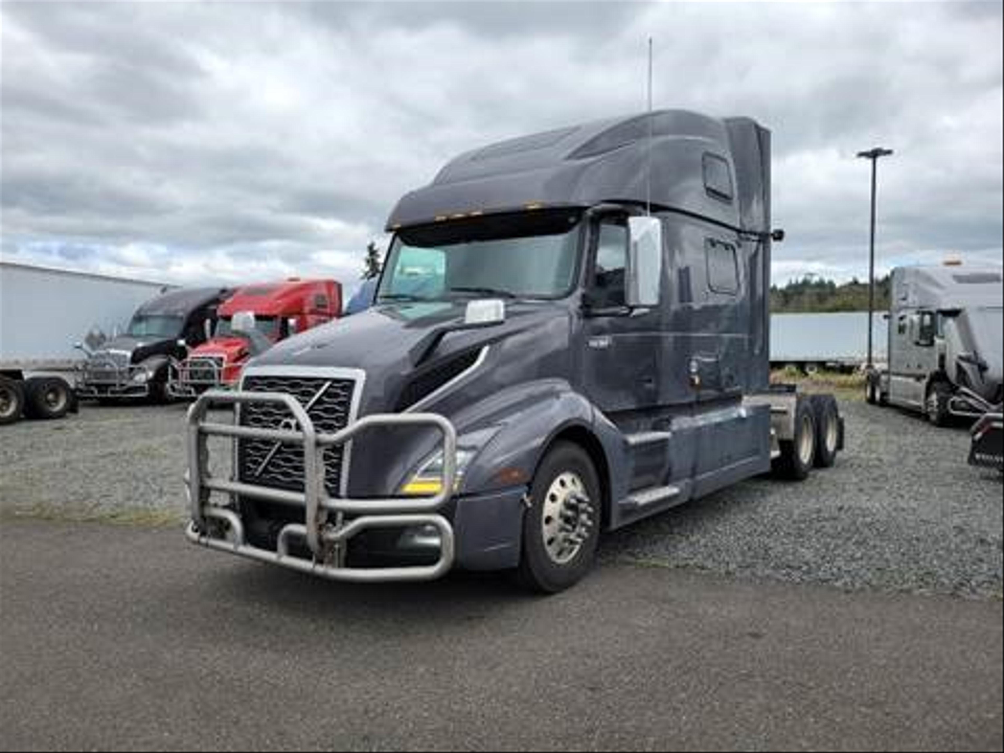 2021 Volvo VNL 860