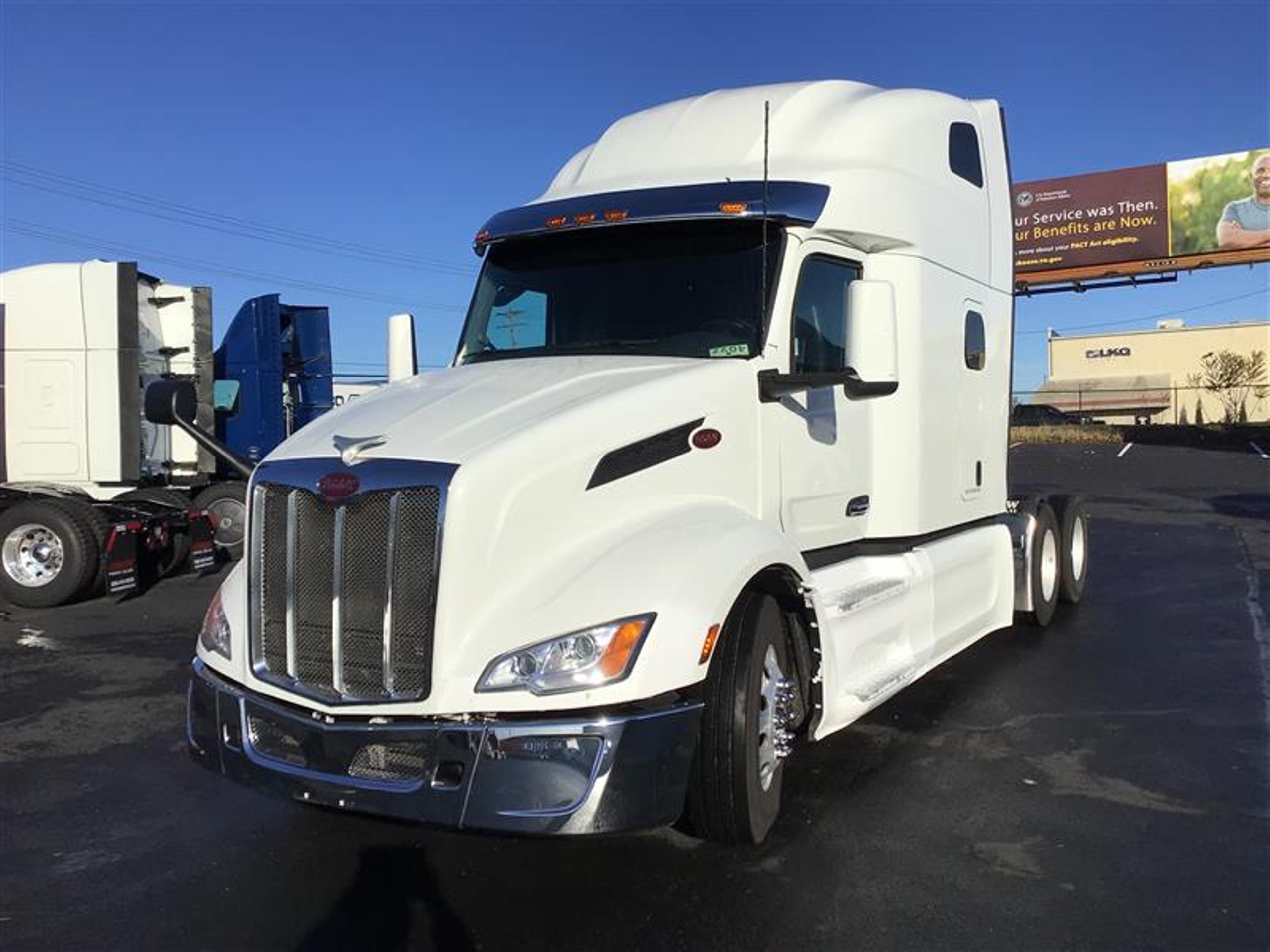 2023 Peterbilt 579