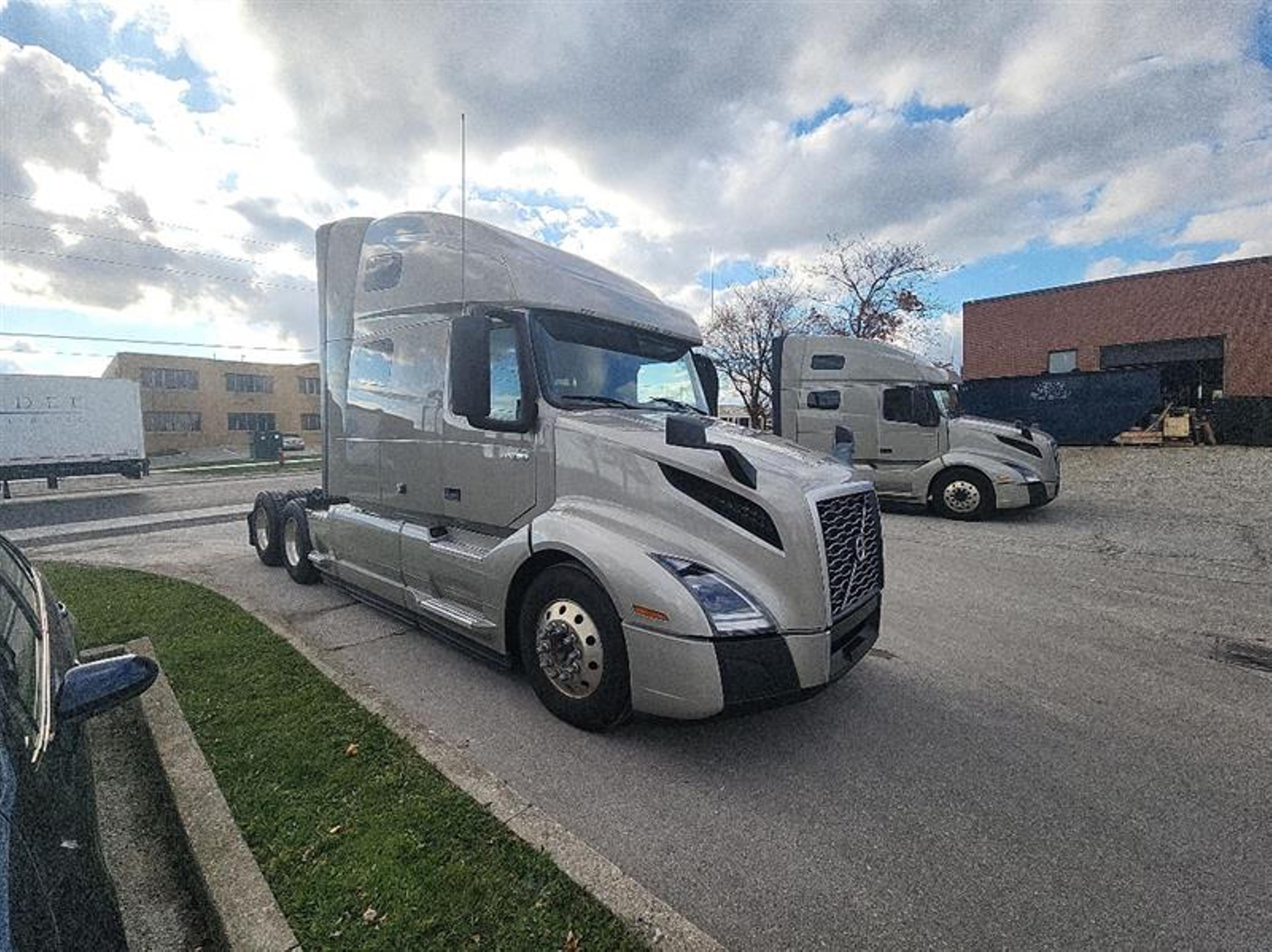 2021 Volvo VNL 760