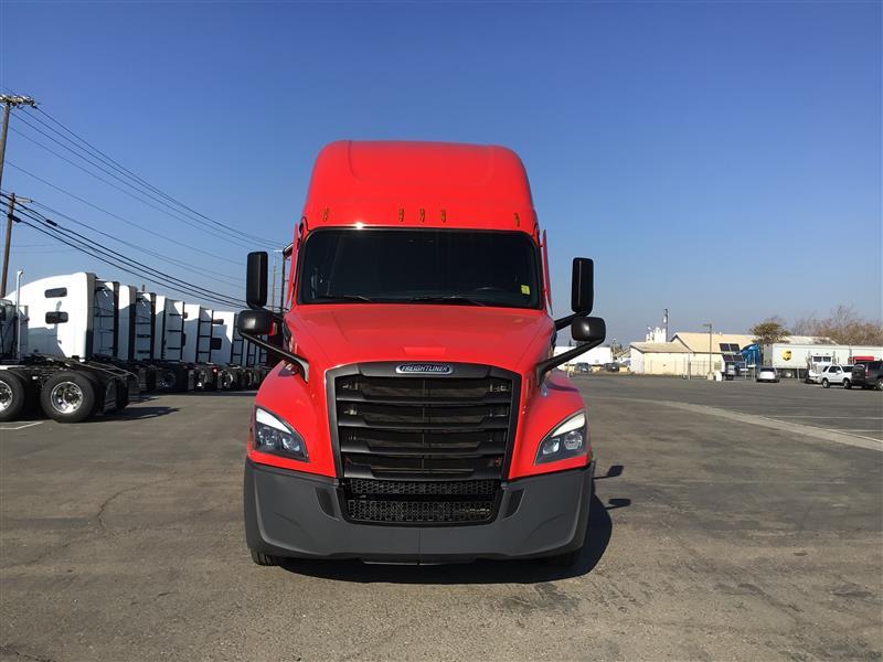 2022 Freightliner Cascadia