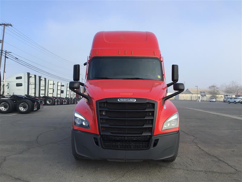 2022 Freightliner Cascadia