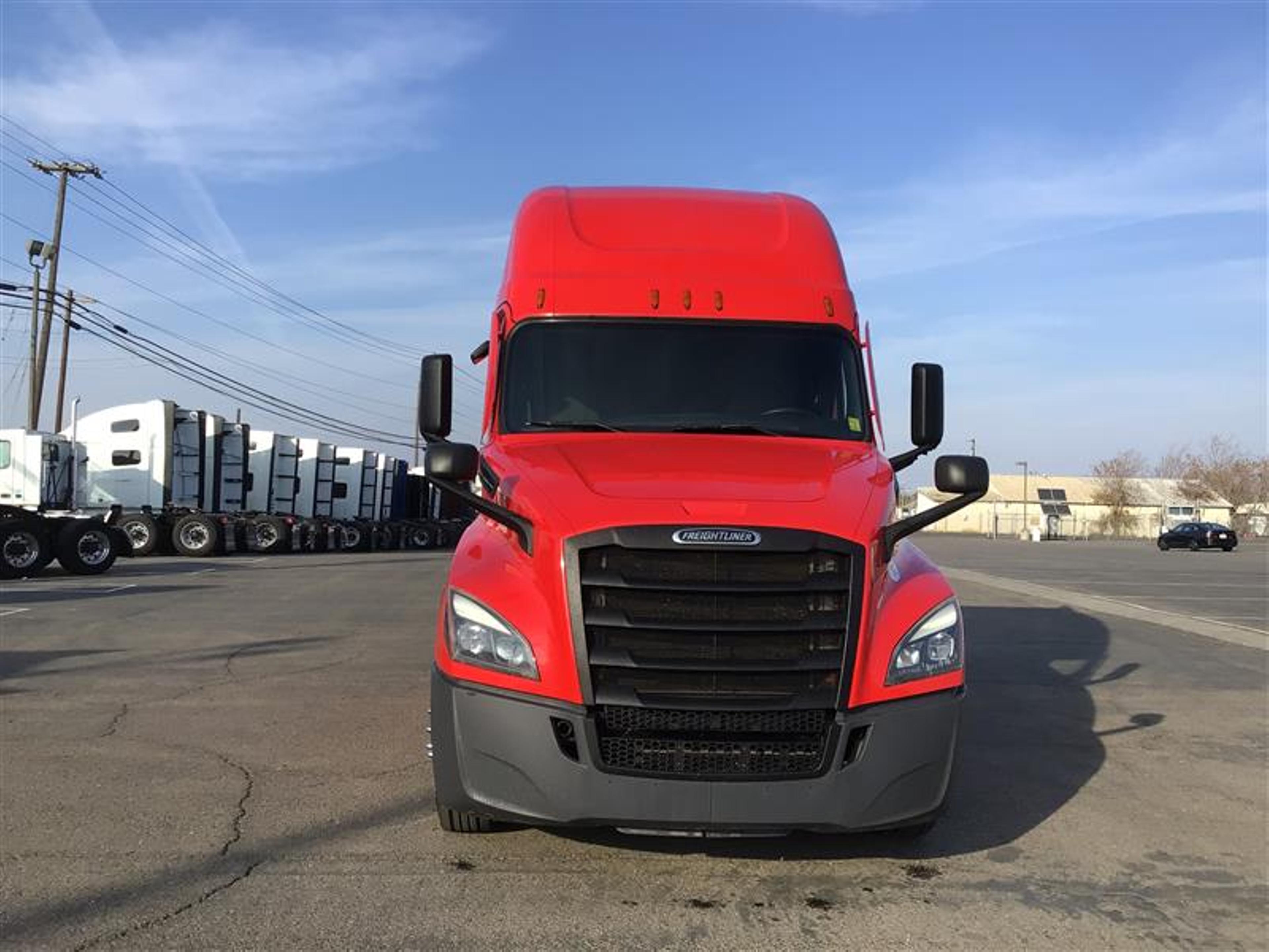 2022 Freightliner Cascadia