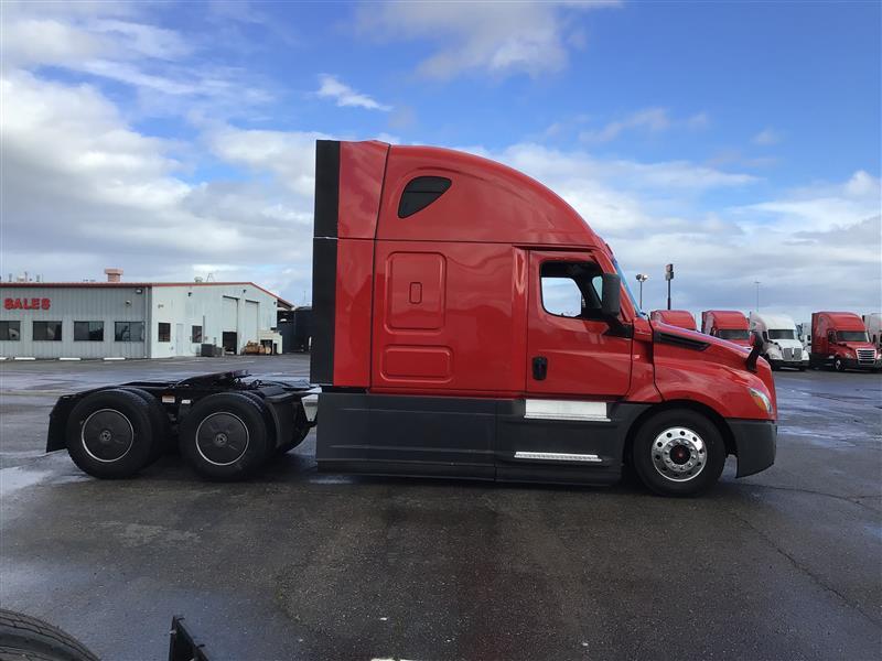 2021 Freightliner Cascadia