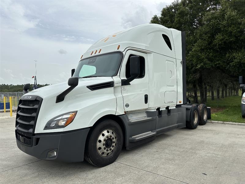 2020 Freightliner Cascadia