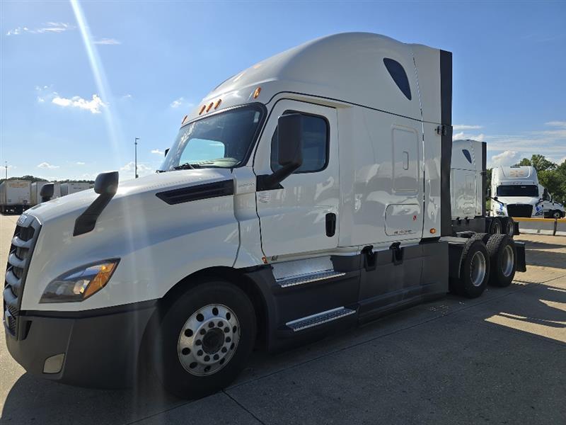 2020 Freightliner Cascadia