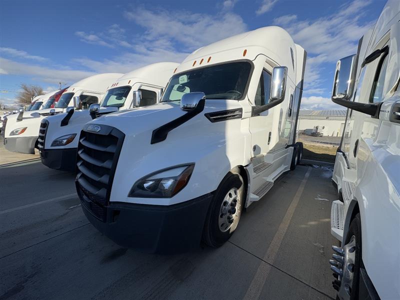 2022 Freightliner Cascadia