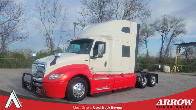 2022 International LT625