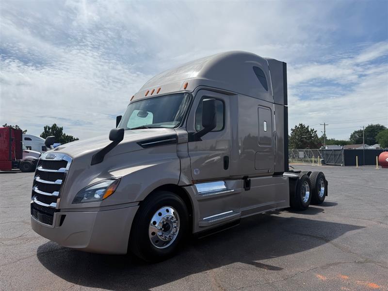 2020 Freightliner Cascadia
