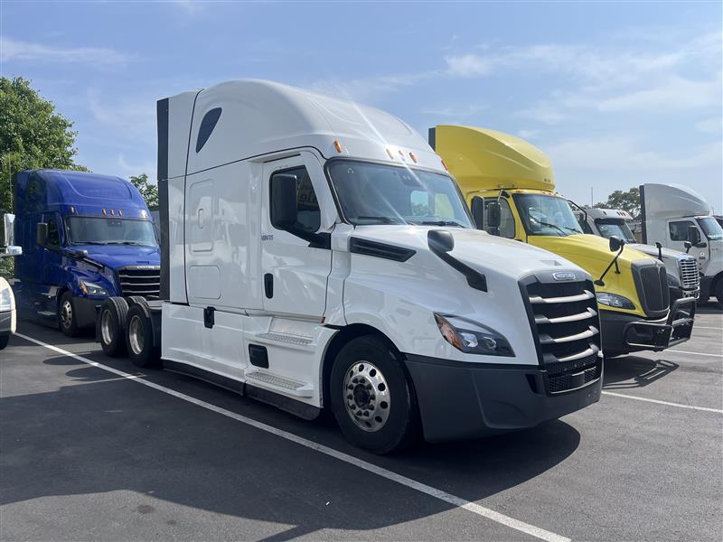 2022 Freightliner Cascadia