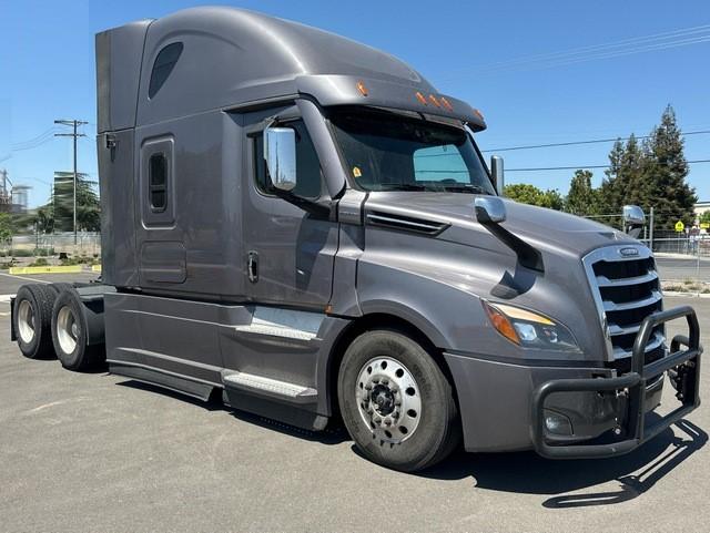 2023 Freightliner Cascadia