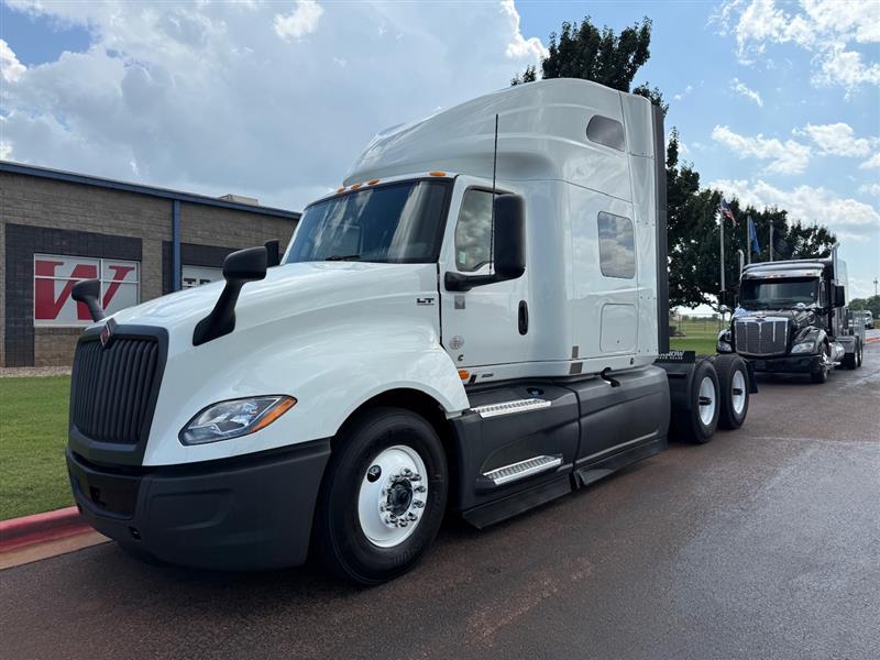 2022 International LT625