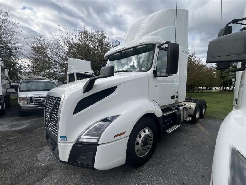 2021 Volvo VNL 300