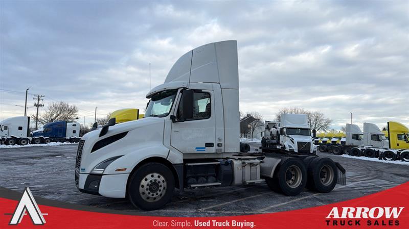 2021 Volvo VNL 300