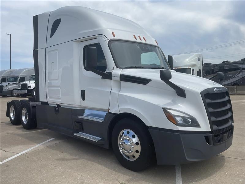 2023 Freightliner Cascadia