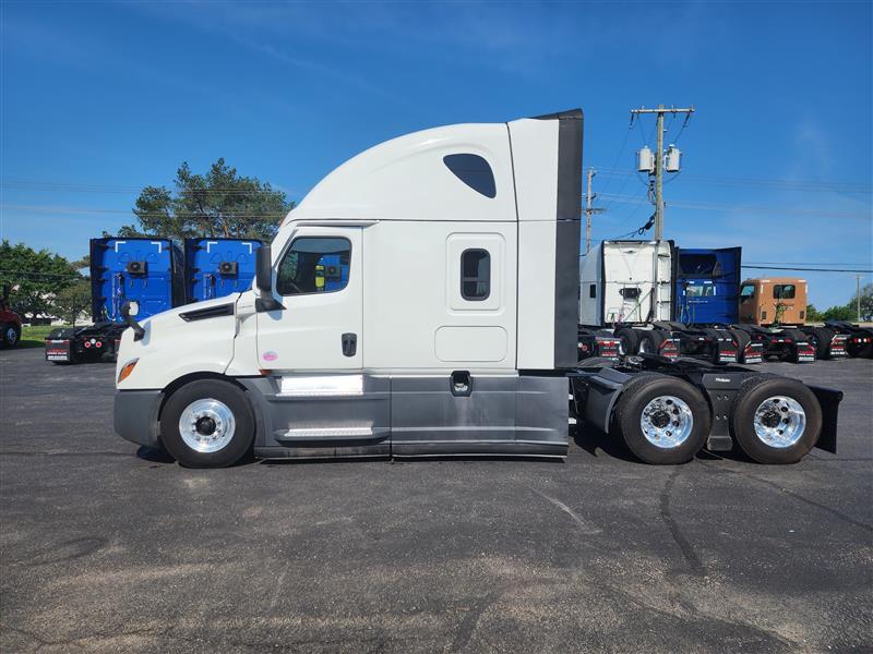 2022 Freightliner Cascadia