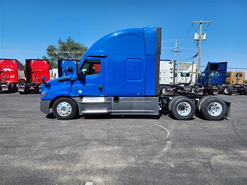 2022 Freightliner Cascadia