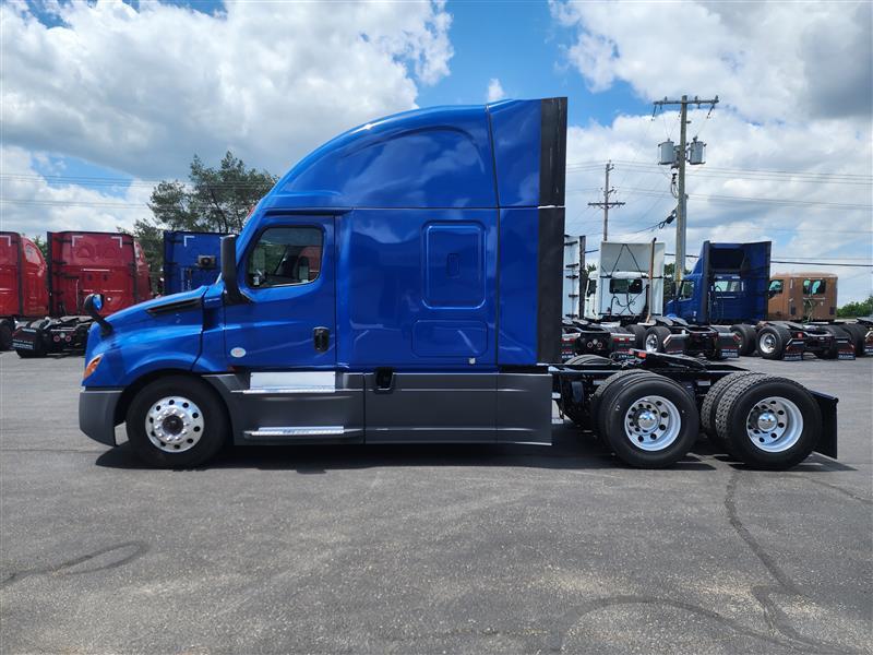 2022 Freightliner Cascadia
