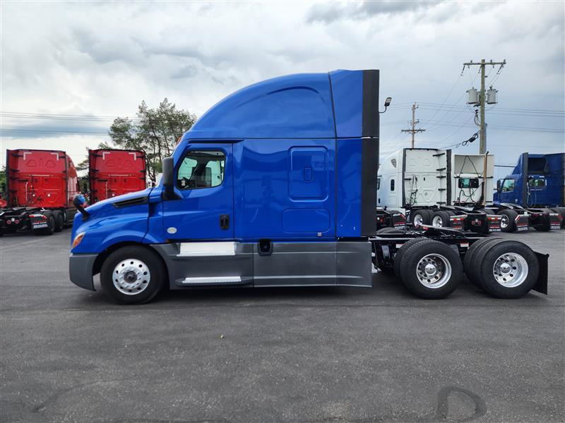 2022 Freightliner Cascadia