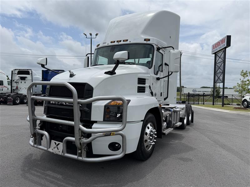 2024 Mack AN64T