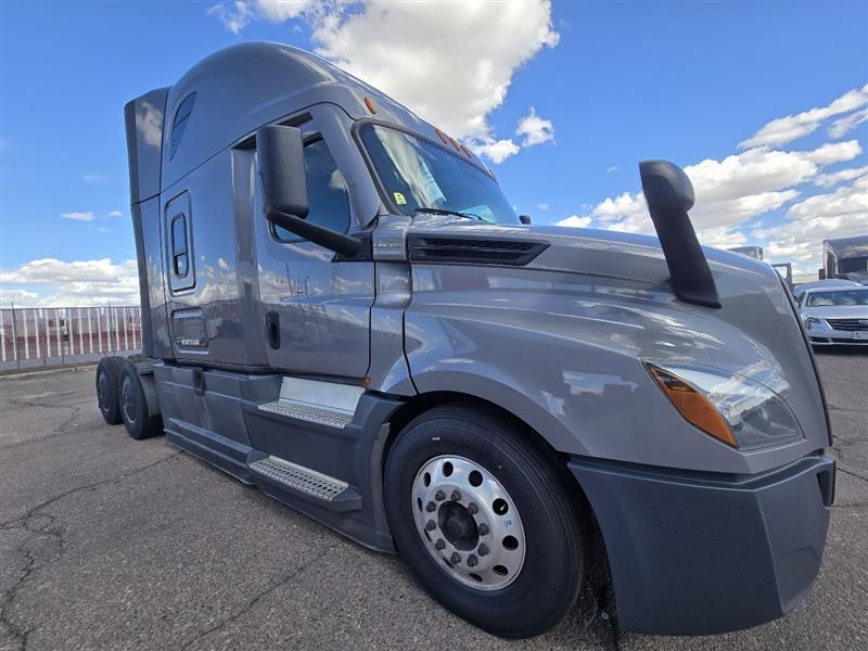 2022 Freightliner Cascadia