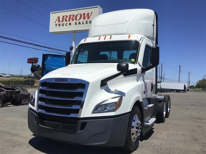 2022 Freightliner Cascadia