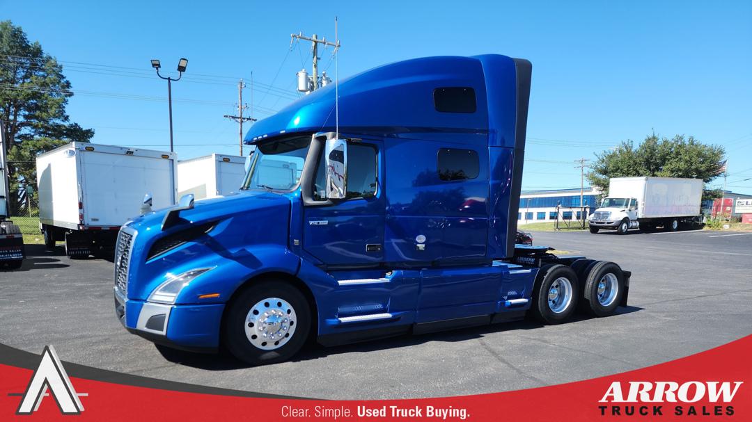 2022 Volvo VNL 760