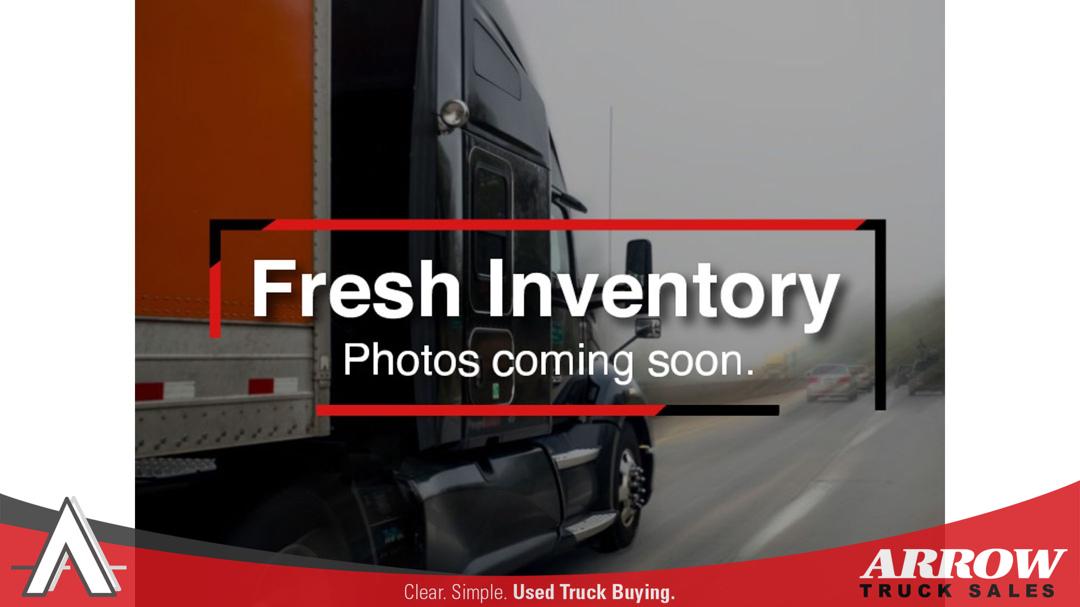 2022 Volvo VNL64T860