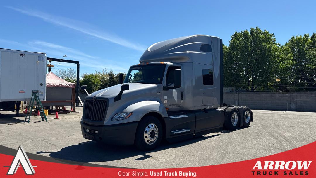 2022 International LT