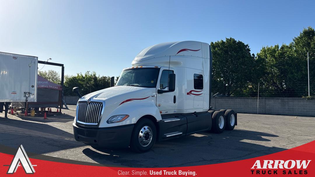 2022 International LT