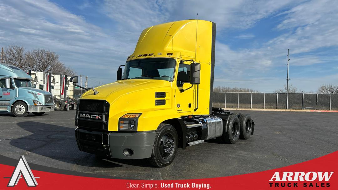 2023 Mack AN64T