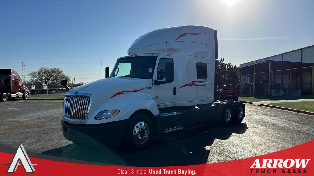 2022 International LT