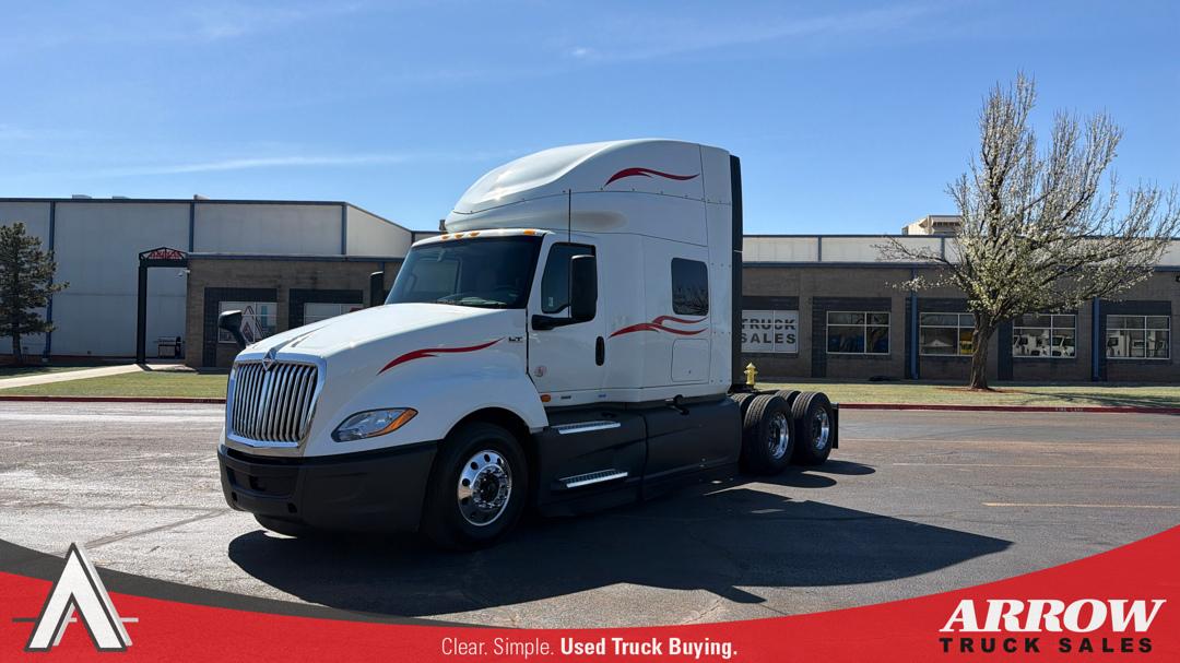 2022 International LT