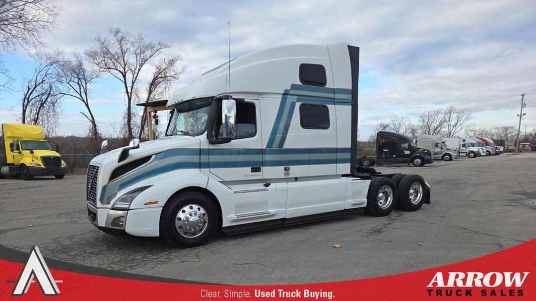 2022 Volvo VNL64T860