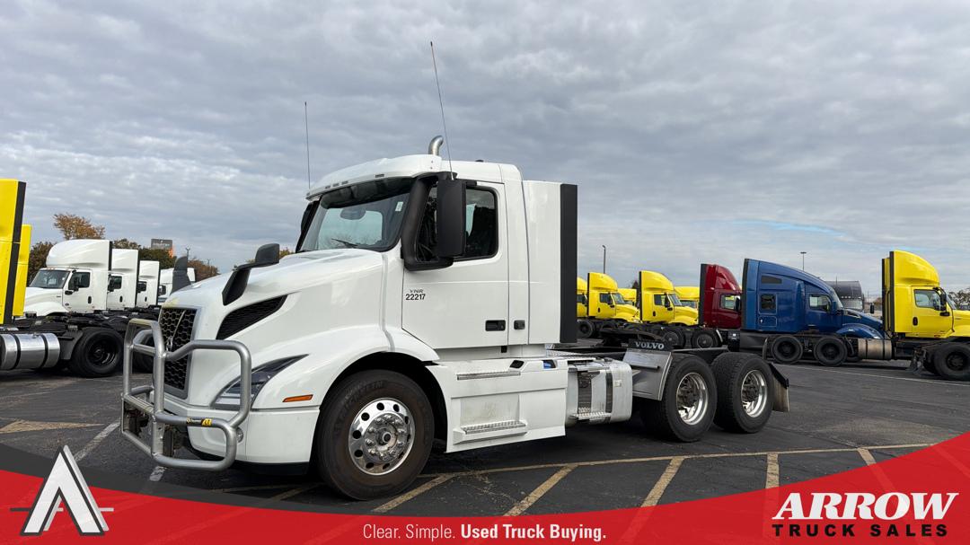 2023 Volvo VOLVO VNR64T DAY CAB