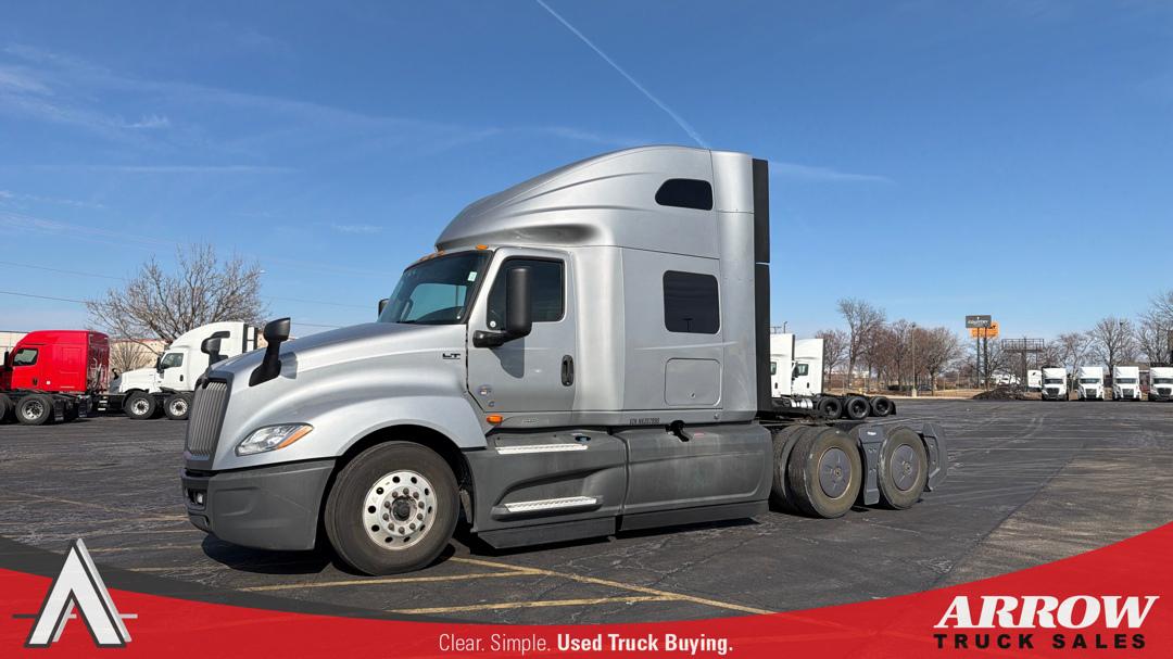 2022 International LT