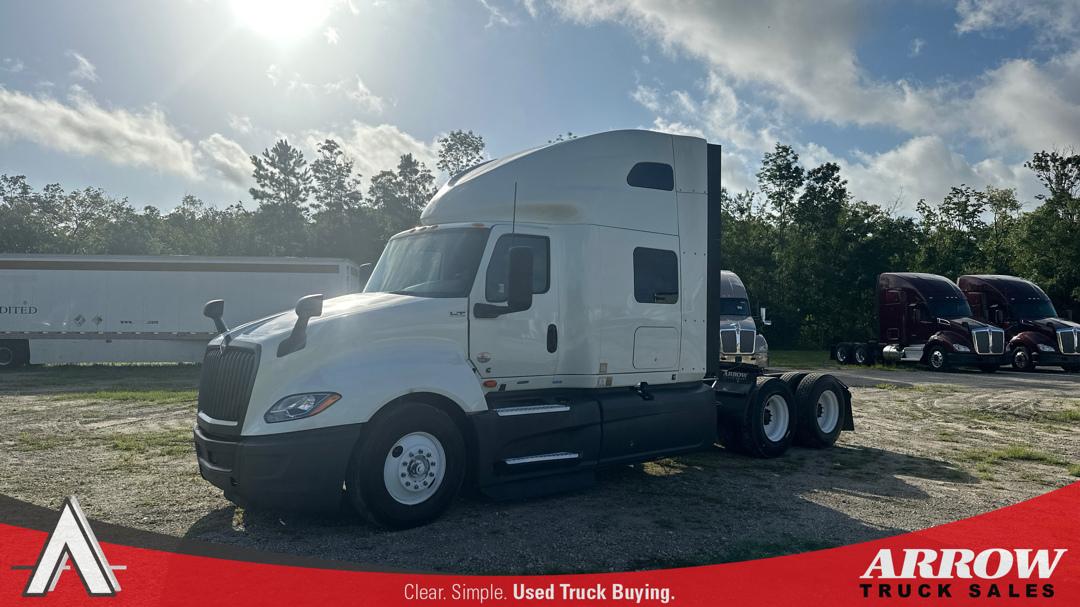 2022 International LT625