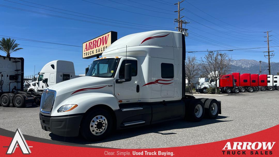 2022 International LT