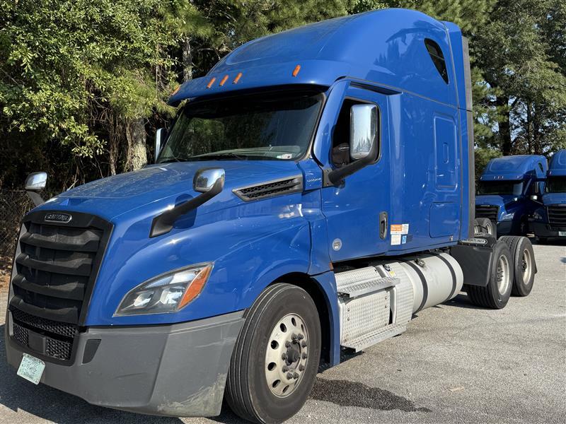 2020 Freightliner Cascadia