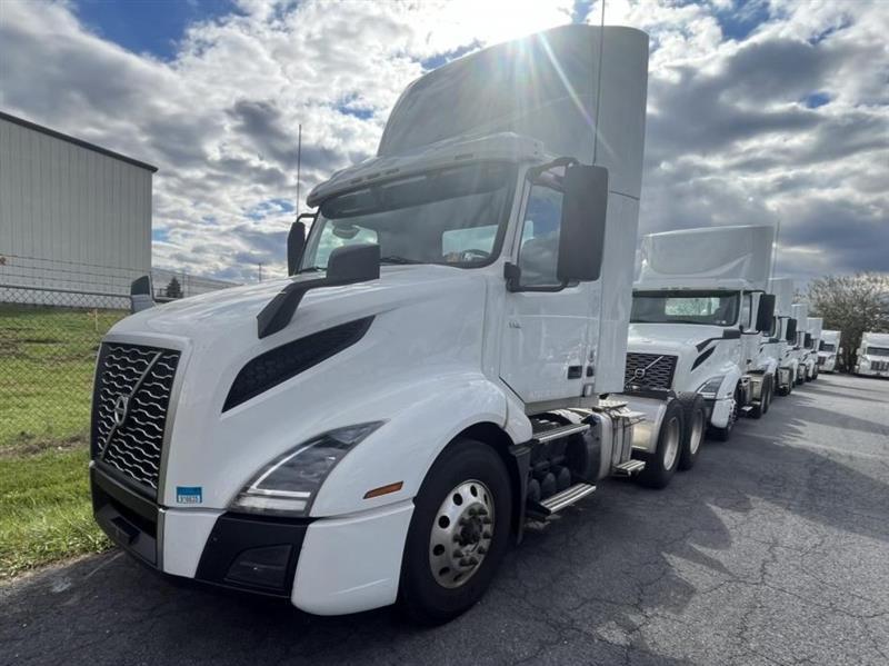 2021 Volvo VNL 300