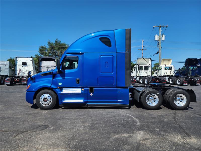 2022 Freightliner Cascadia