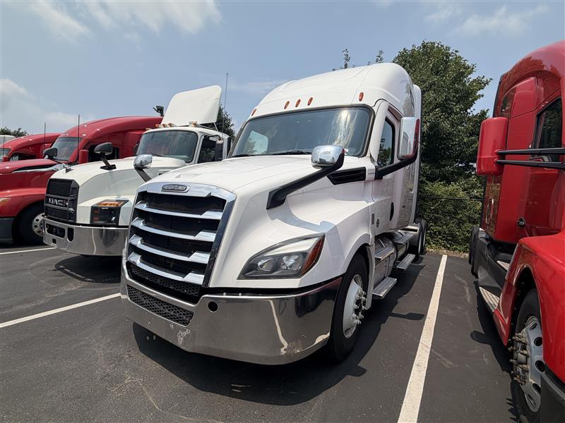 2023 Freightliner Cascadia